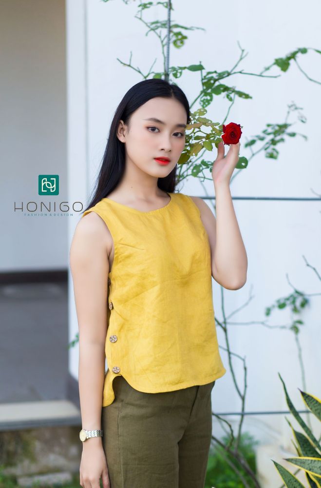 Nam Trang - Đầm suông vải Linen | Facebook